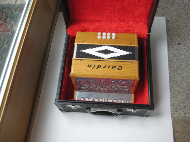 Photo of Cairdin Accordion